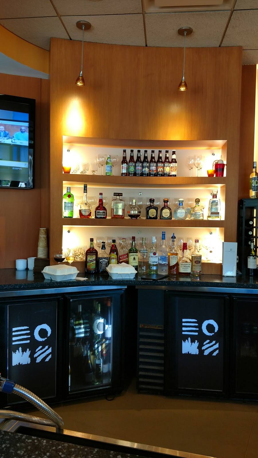 Elements Bistro | restaurant | 2300 Euclid Ave, Cleveland, OH 44115, USA | 2168023131 OR +1 216-802-3131