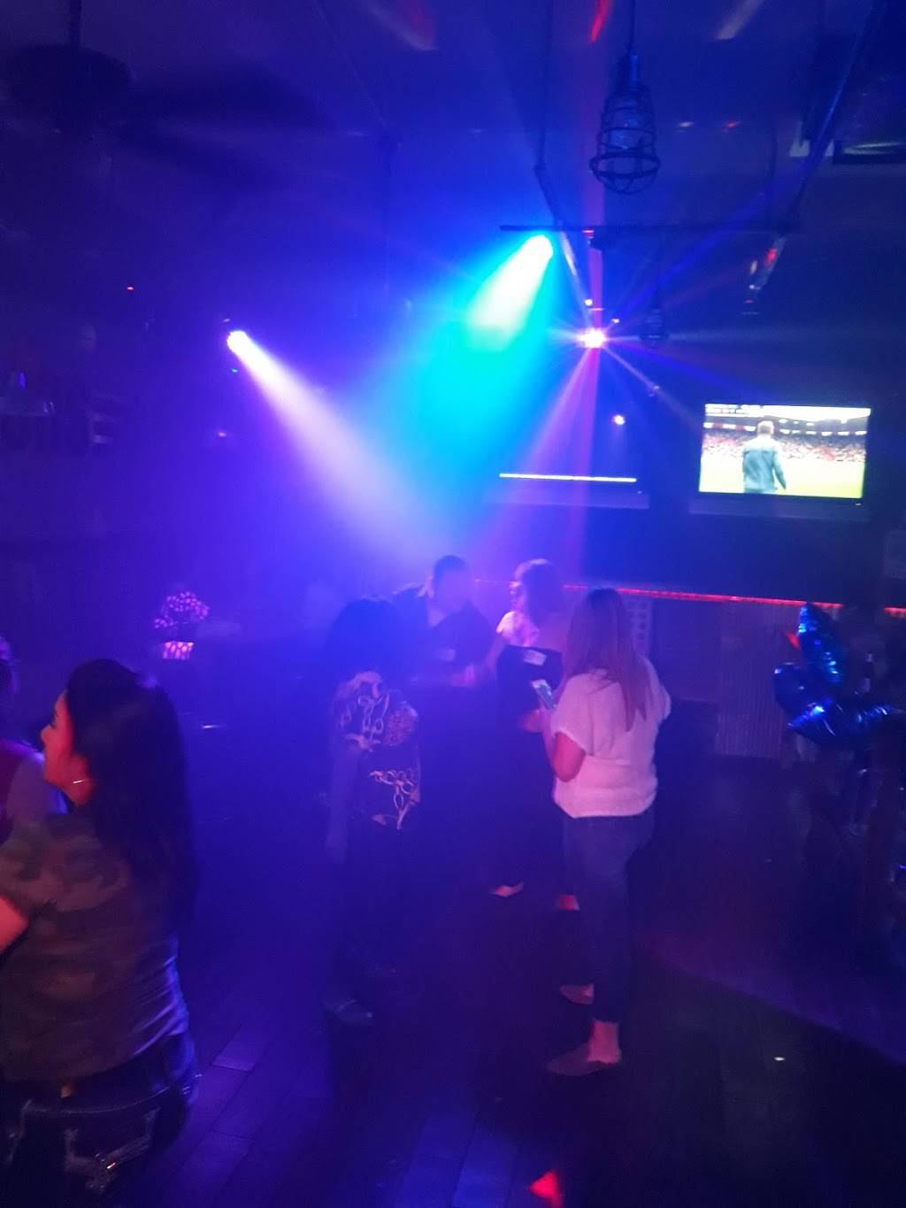 Aviators | restaurant | 9477 Dyer St ste h, El Paso, TX 79924, USA | 9157599966 OR +1 915-759-9966