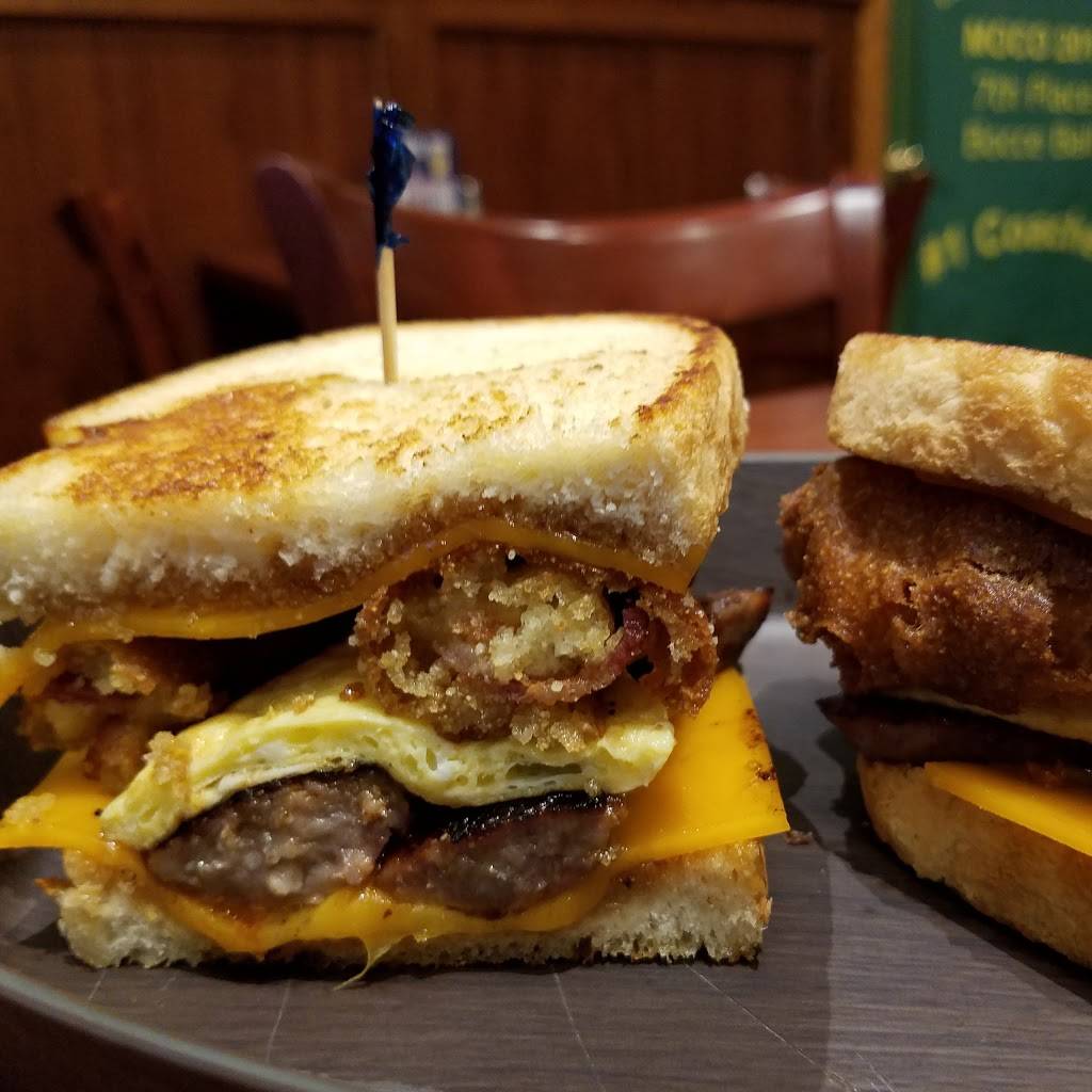 Hornets Nest Grille | restaurant | 9876 Main St, Damascus, MD 20872, USA | 3012533707 OR +1 301-253-3707