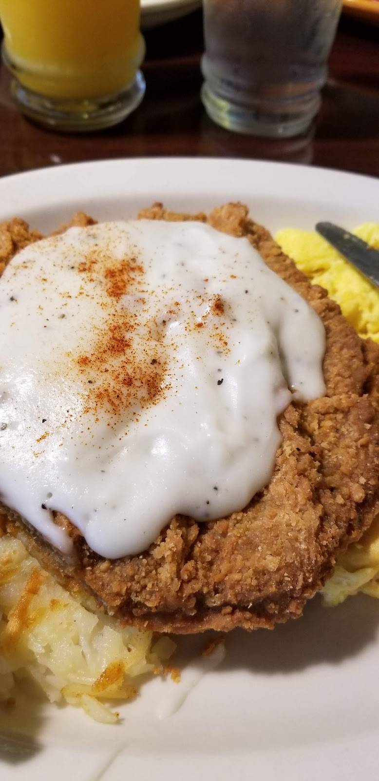 Village Inn | bakery | 1940 John F Kennedy Rd, Dubuque, IA 52001, USA | 5635560893 OR +1 563-556-0893