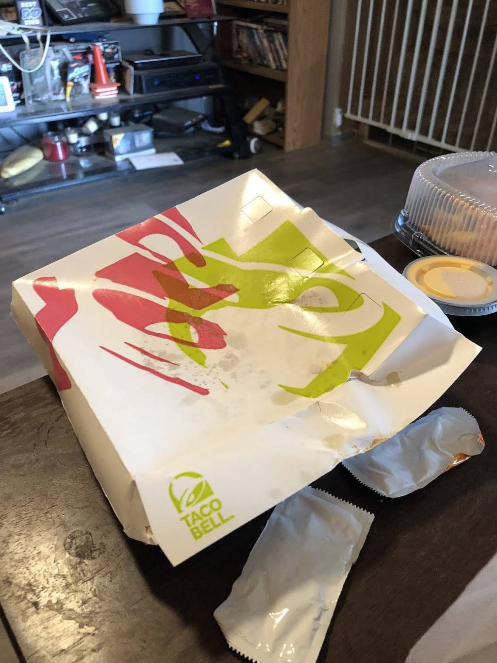 Taco Bell | meal takeaway | 8050 6th St, Wellington, CO 80549, USA | 9705689991 OR +1 970-568-9991