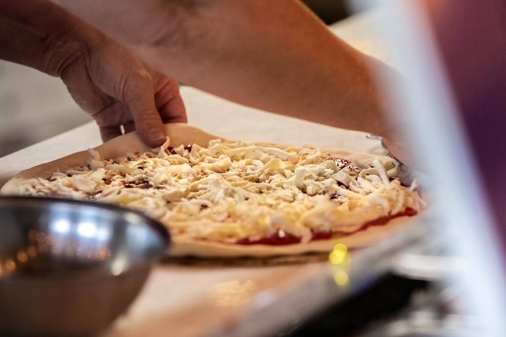 Wise Guys Inc. | restaurant | 4108 Petrolia Line, Petrolia, ON N0N 1R0, Canada | 5198827499 OR +1 519-882-7499