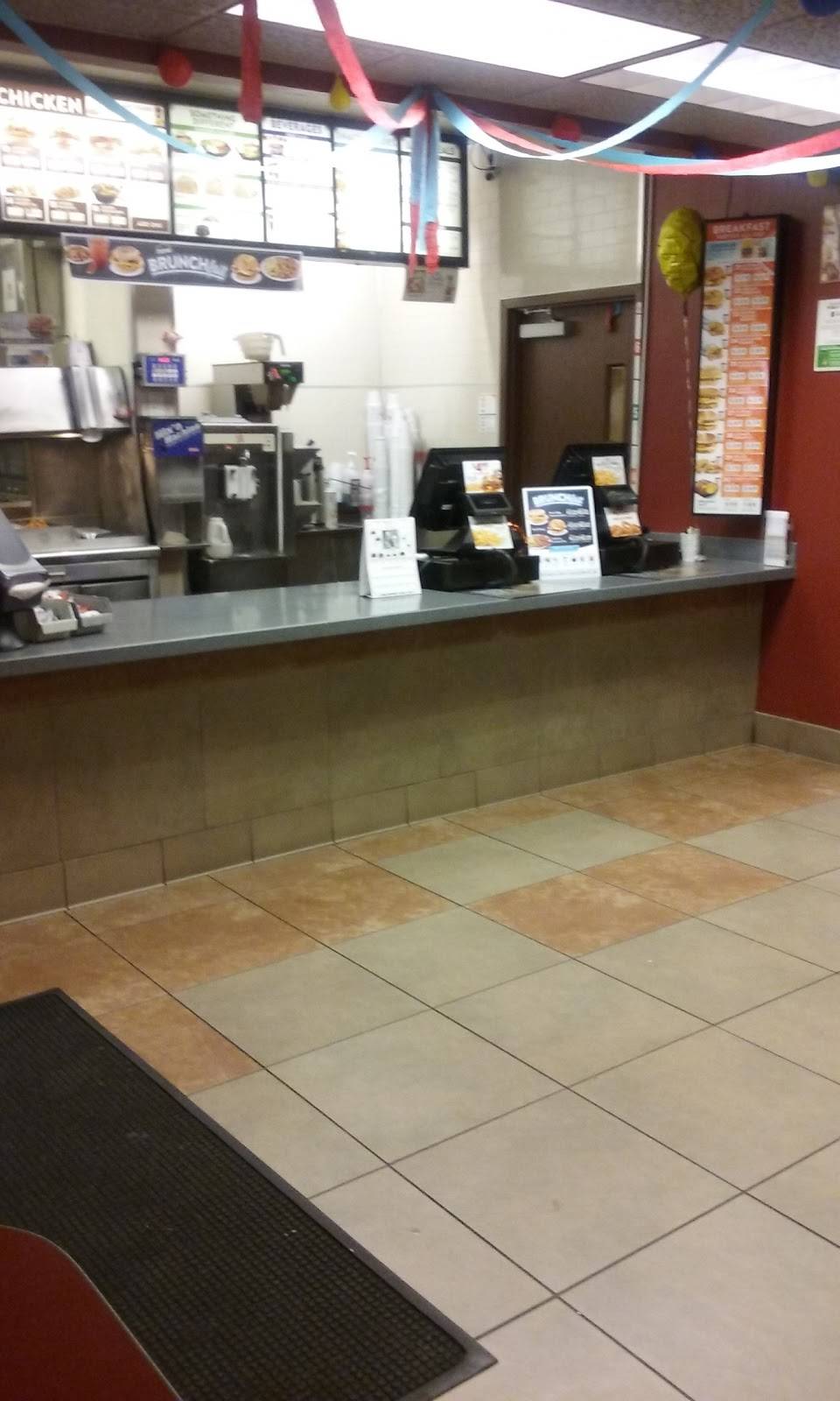 Jack in the Box | restaurant | 22664 Ventura Blvd, Woodland Hills, CA 91364, USA | 8182243460 OR +1 818-224-3460