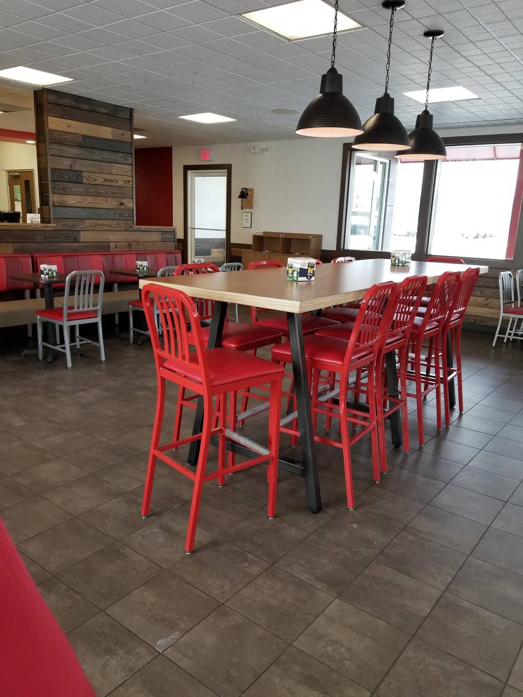 Arbys | restaurant | 10855 Highland Rd, White Lake, MI 48386, USA | 2486986926 OR +1 248-698-6926