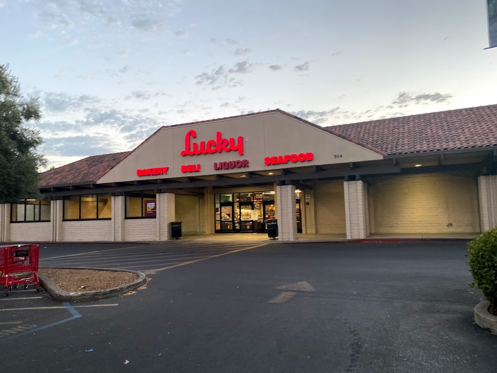 Lucky | meal delivery | 504 E Perkins St, Ukiah, CA 95482, USA | 7074623843 OR +1 707-462-3843