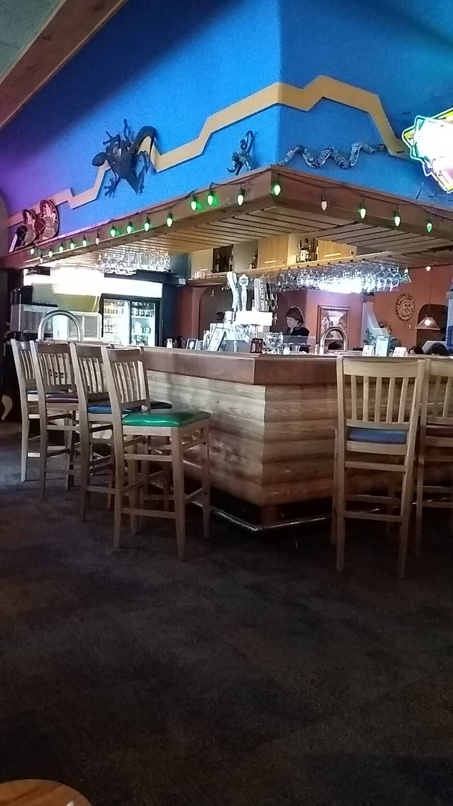 Carlos OKellys | restaurant | 909 E 30th Ave, Hutchinson, KS 67502, USA | 6206659885 OR +1 620-665-9885