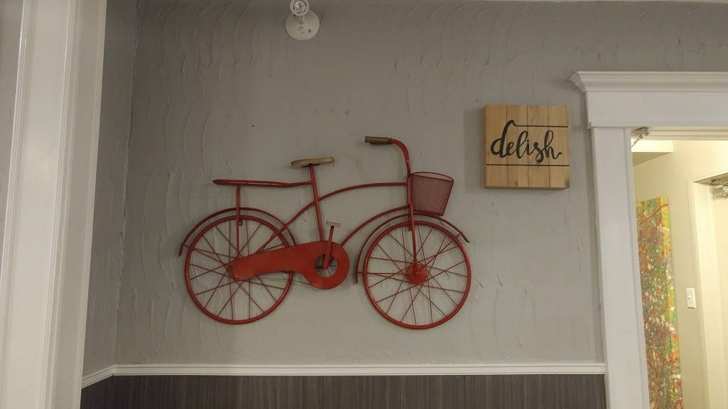 Mamma Mias Pizza Napanee | restaurant | 62 Dundas St E, Napanee, ON K7R 1H8, Canada | 6133547504 OR +1 613-354-7504