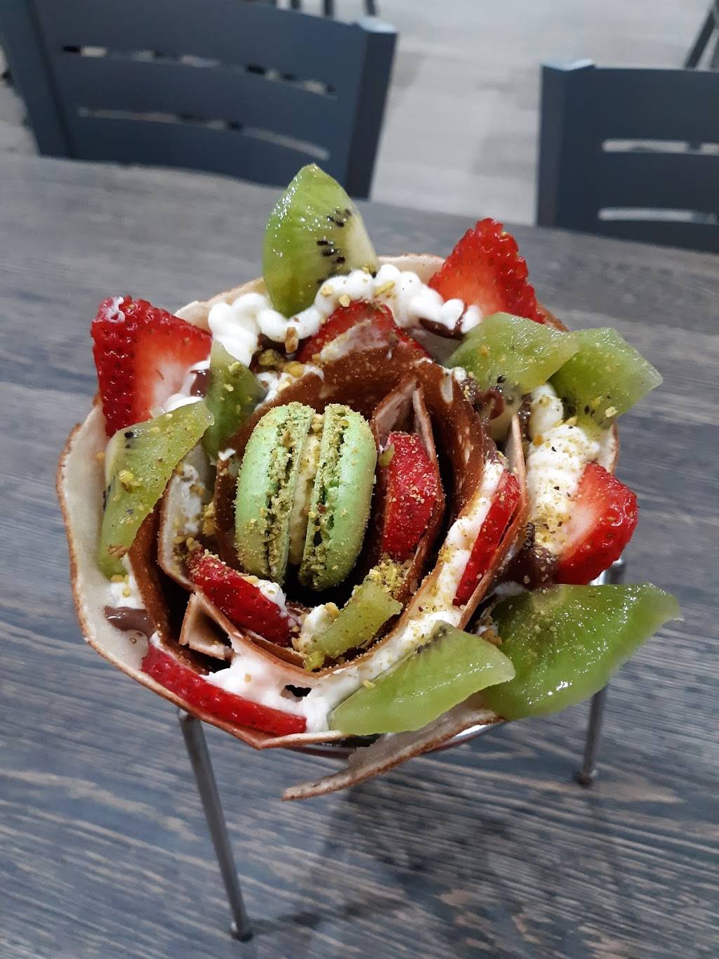 J-Petal @waterford | restaurant | 1100 N Alafaya Trail #130, Orlando, FL 32828, USA | 4072379323 OR +1 407-237-9323