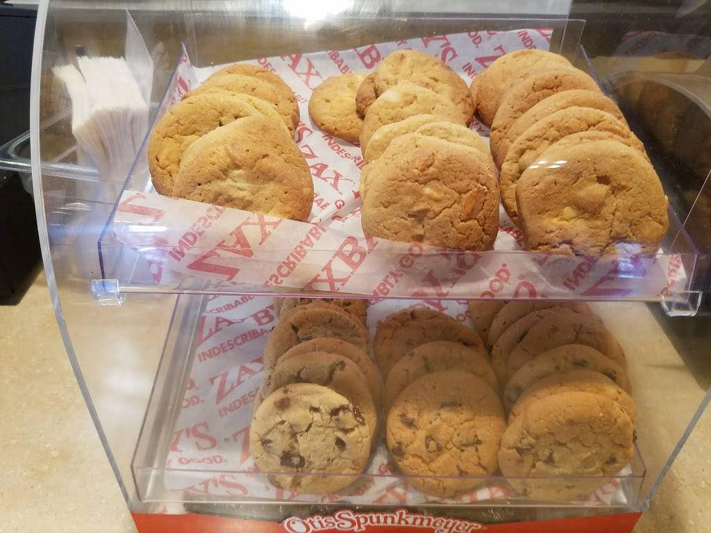 Zaxbys Chicken Fingers & Buffalo Wings | restaurant | 160 Partner Cir, Southern Pines, NC 28387, USA | 9106848496 OR +1 910-684-8496