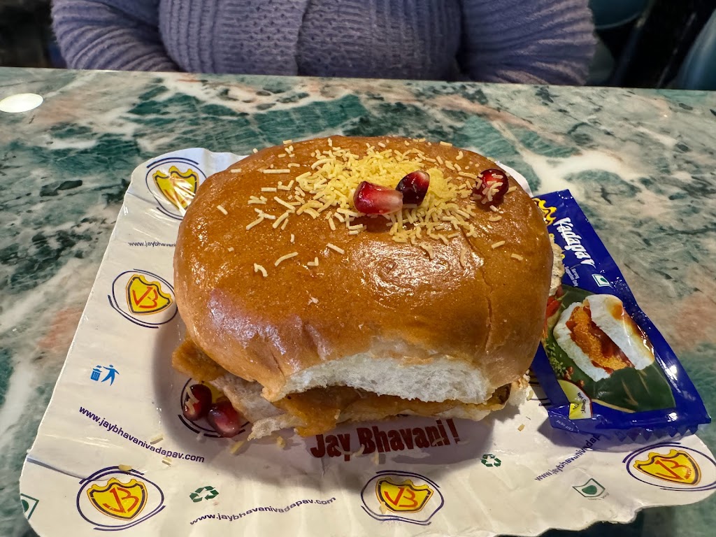 Jay Bhavani Vadapav | restaurant | 1165 Barrington Rd, Hoffman Estates, IL 60169, USA | 2246539302 OR +1 224-653-9302