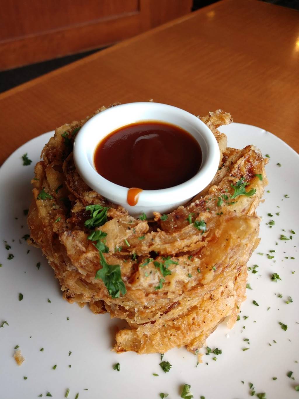 Tony Romas | restaurant | 350 Bell St, Dubuque, IA 52001, USA | 5636903249 OR +1 563-690-3249