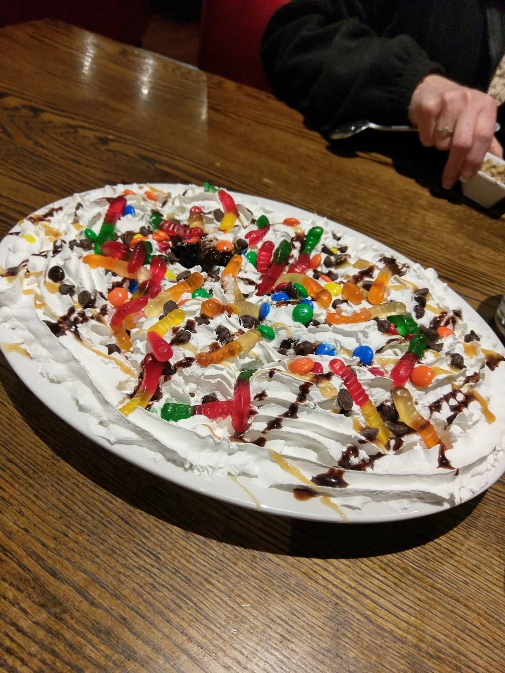 Maggie McFlys® Brookfield | restaurant | 3, 195 Federal Rd, Brookfield, CT 06804, USA | 2037757960 OR +1 203-775-7960