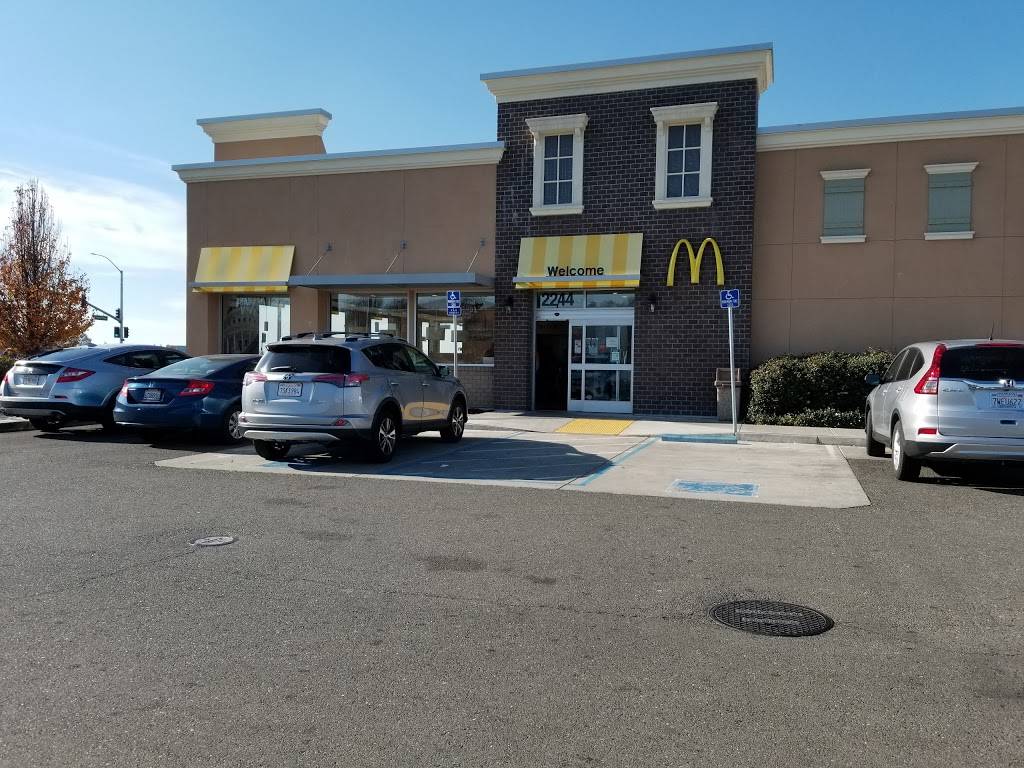 McDonalds | cafe | 2244 Lake Washington Blvd, West Sacramento, CA 95691, USA | 9163726600 OR +1 916-372-6600