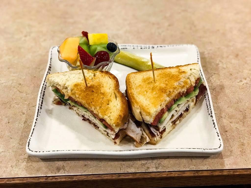 Taylors Breakfast and Lunch | restaurant | 303 SE 17th St #315, Ocala, FL 34471, USA | 3522367094 OR +1 352-236-7094