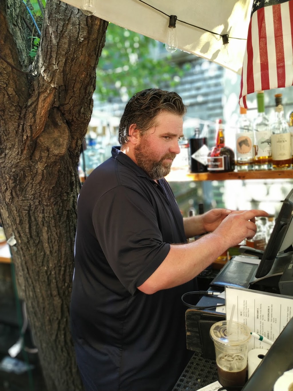 The Tree Bar | restaurant | 6 Oak St #3527, Nantucket, MA 02554, USA | 5083258696 OR +1 508-325-8696