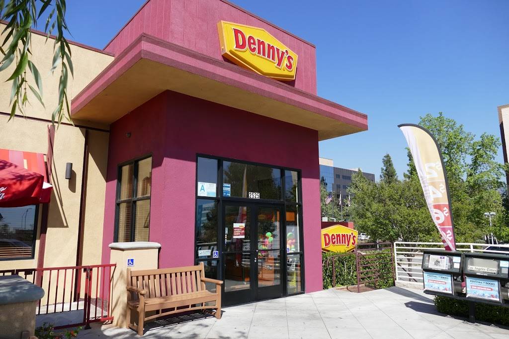 Dennys | restaurant | 2525 N Hollywood Way, Burbank, CA 91505, USA | 8188479600 OR +1 818-847-9600