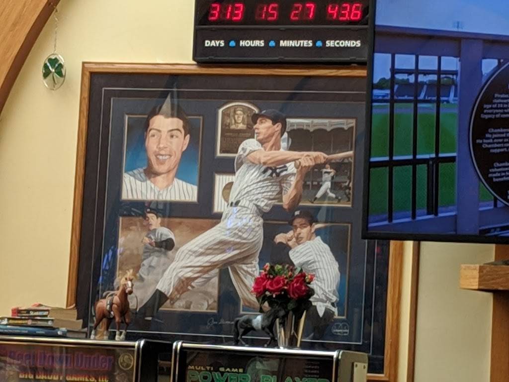 McGinns | restaurant | 5901 W Bluemound Rd, Milwaukee, WI 53213, USA | 4144757546 OR +1 414-475-7546