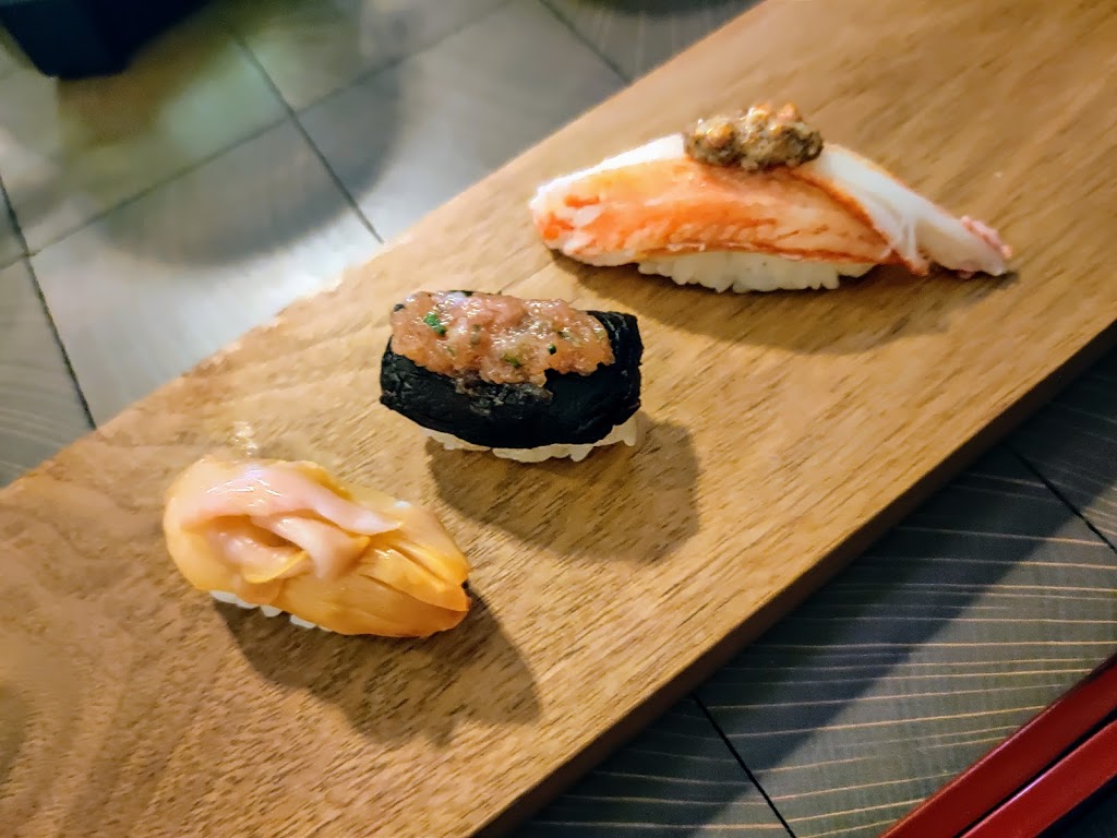 Mako | restaurant | 731 W Lake St, Chicago, IL 60661, USA | 3129880687 OR +1 312-988-0687