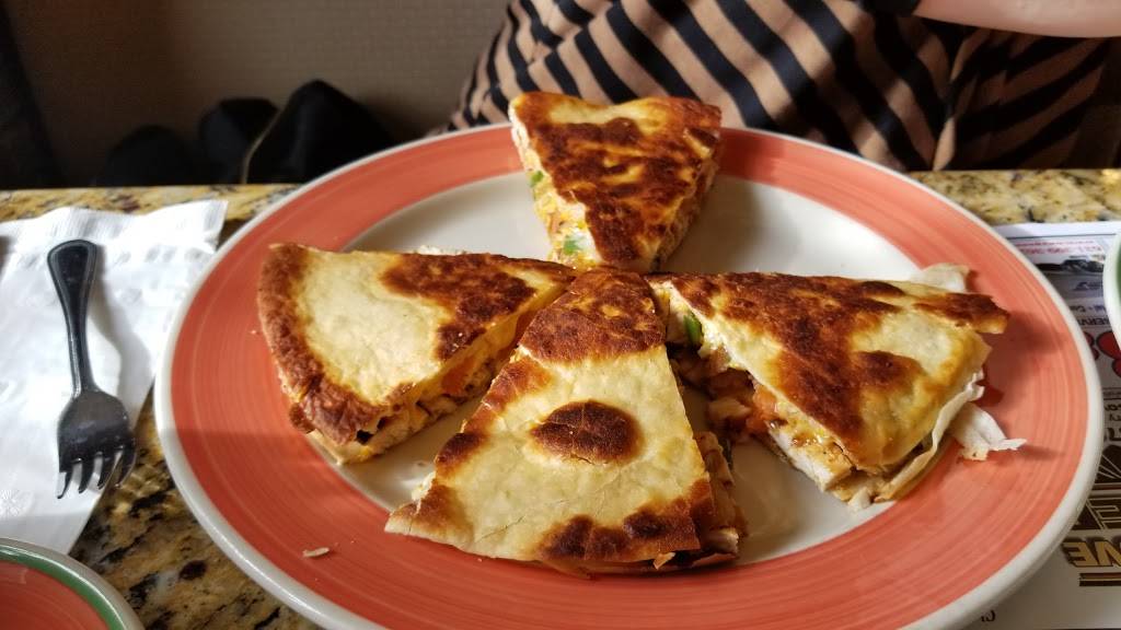 Glen Cove Diner | restaurant | 187 Glen St, Glen Cove, NY 11542, USA | 5166761400 OR +1 516-676-1400