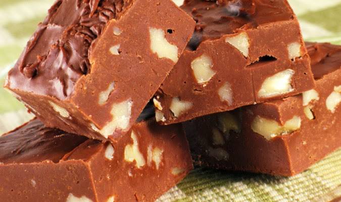 Bear Creek Gifts and Candy Kitchen | restaurant | 165 N Main St, Mt Airy, NC 27030, USA | 3367866602 OR +1 336-786-6602