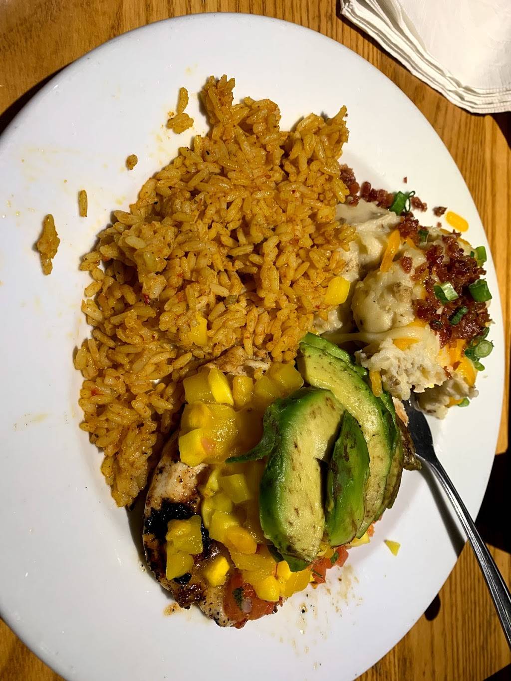 Chilis Grill & Bar | restaurant | 610 Sam Ridley Pkwy W, Smyrna, TN 37167, USA | 6152204545 OR +1 615-220-4545