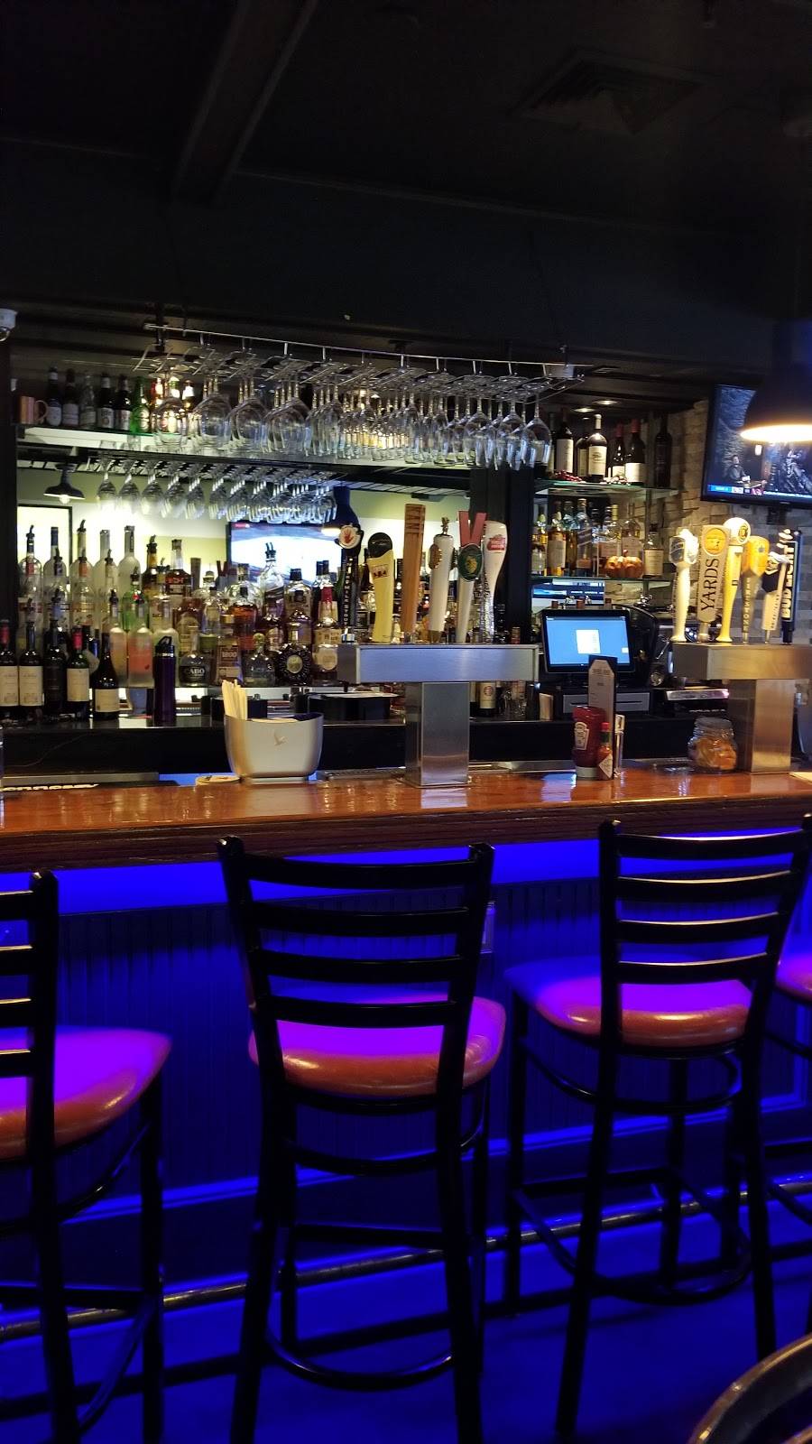 The Blue Horse Restaurant | restaurant | 247 Raritan Ave, Highland Park, NJ 08904, USA | 7324302583 OR +1 732-430-2583