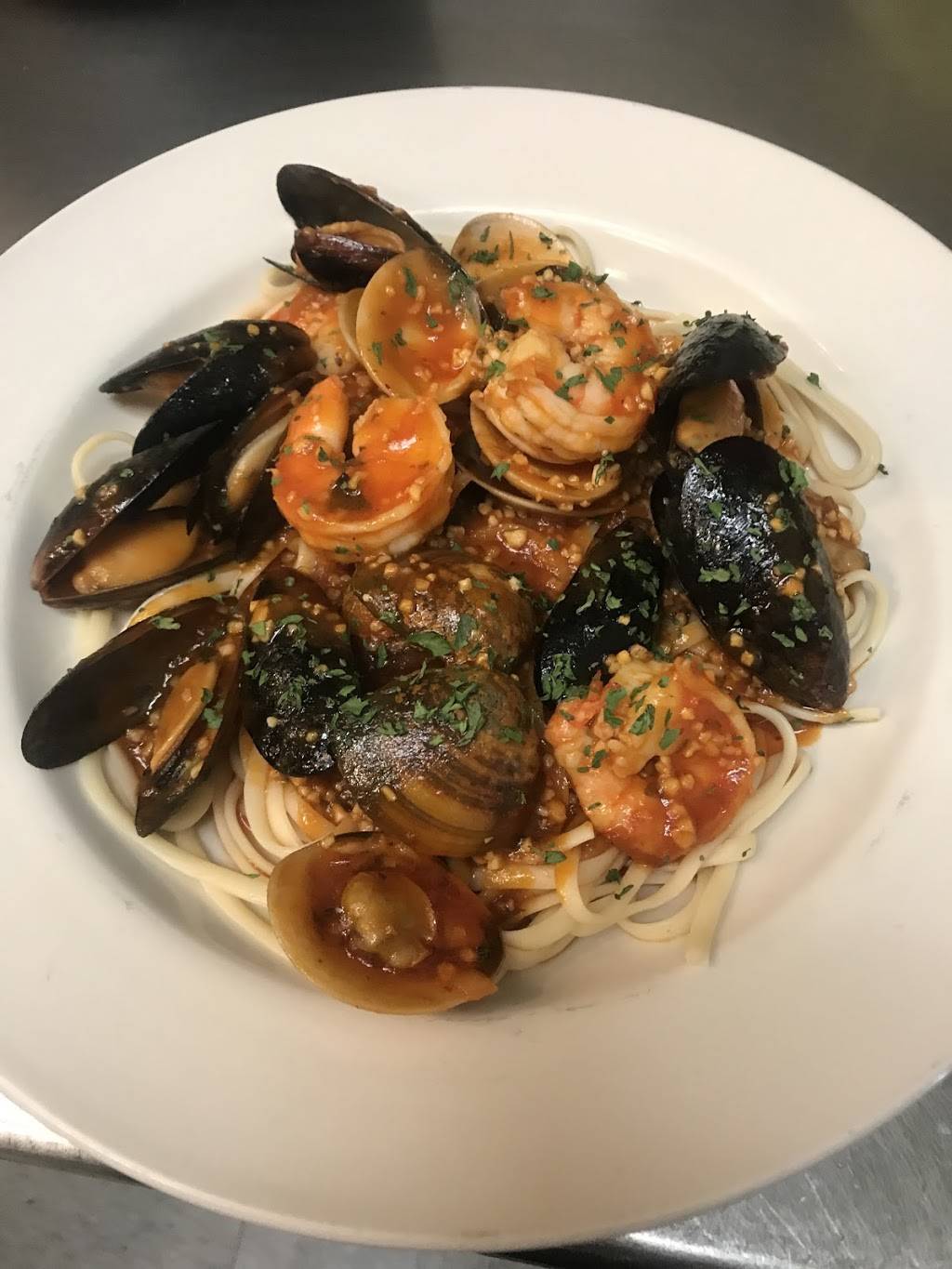 Eddies Italian Cafe | restaurant | 104 Winners Ln, Longs, SC 29568, USA | 8433996564 OR +1 843-399-6564