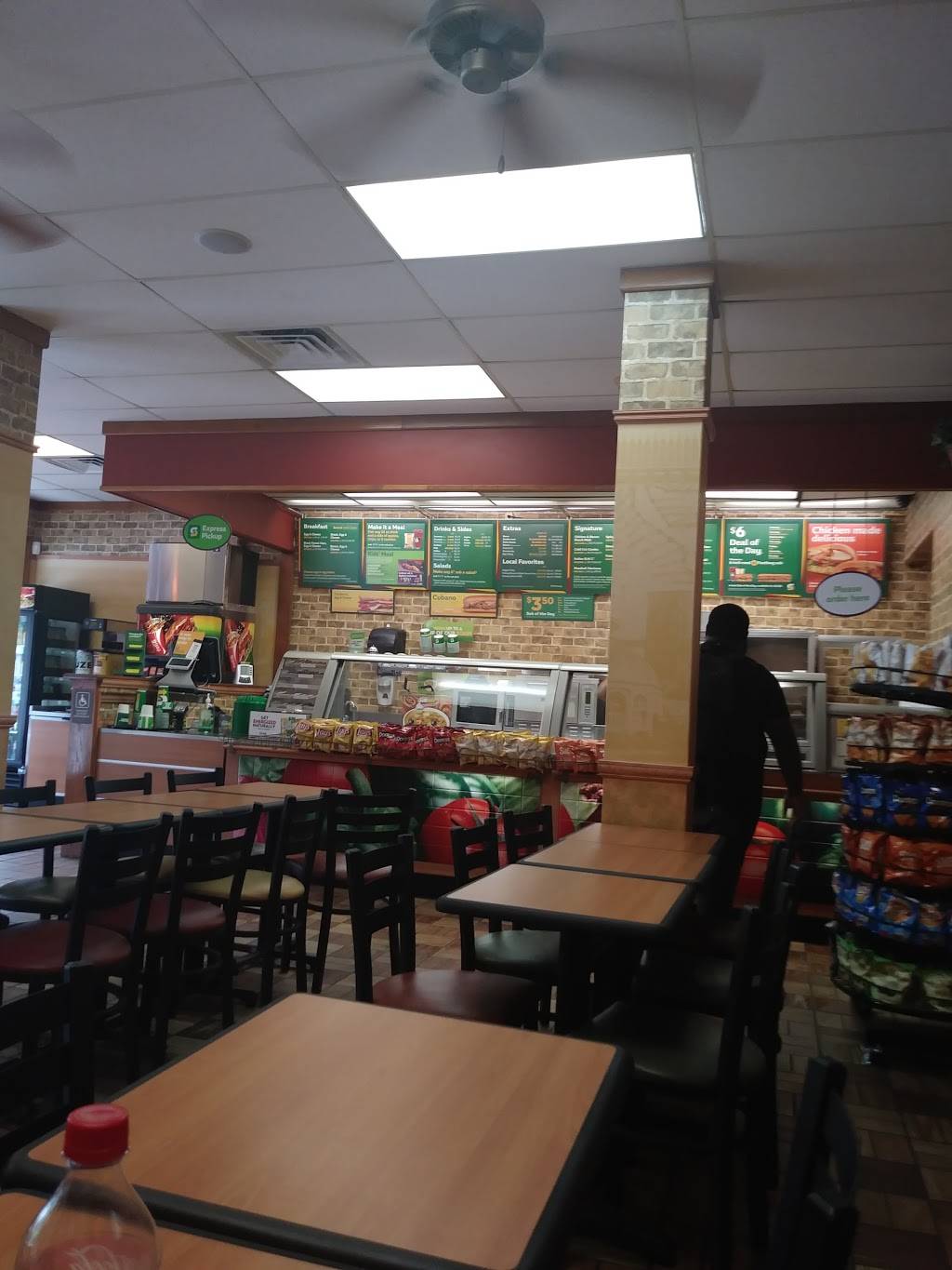 Subway Restaurants | restaurant | 561 NE 81st St Unit 19, Miami, FL 33138, USA | 3057951300 OR +1 305-795-1300