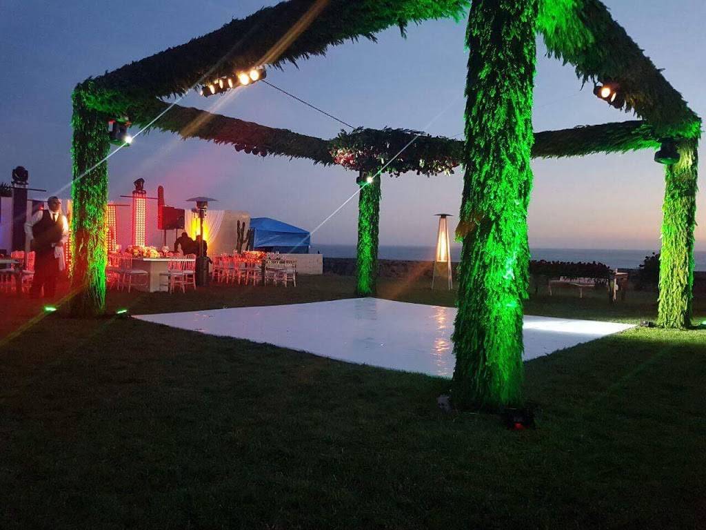 Jardín Social Las Dalias | restaurant | Carr. Libre Tijuana-Rosarito 36, 22710 Rosarito, B.C., Mexico | 016611110193 OR +52 661 111 0193