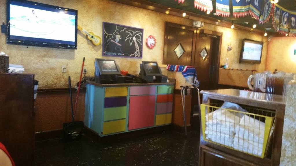 Montereys Little Mexico | restaurant | 3327 Gulf Fwy S, Dickinson, TX 77539, USA | 2813371310 OR +1 281-337-1310