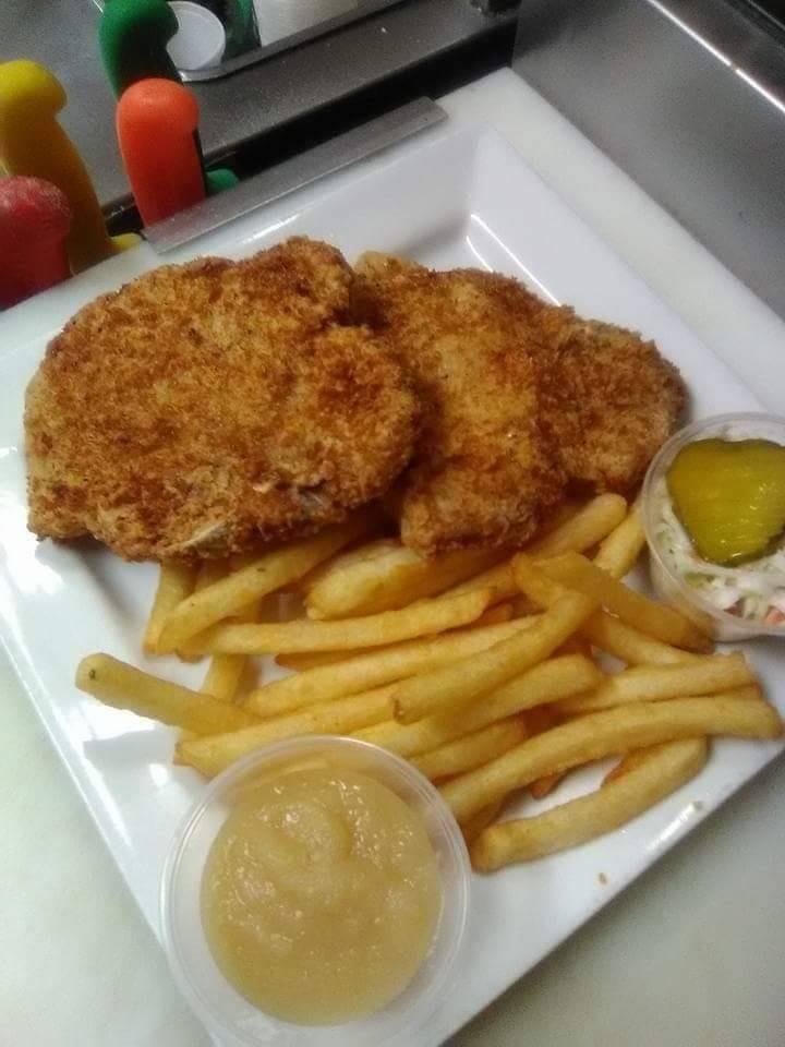 Lauzon Landing Sports Bar & Eatery | restaurant | 1545 Lauzon Rd, Windsor, ON N8S 3N4, Canada | 5199743387 OR +1 519-974-3387