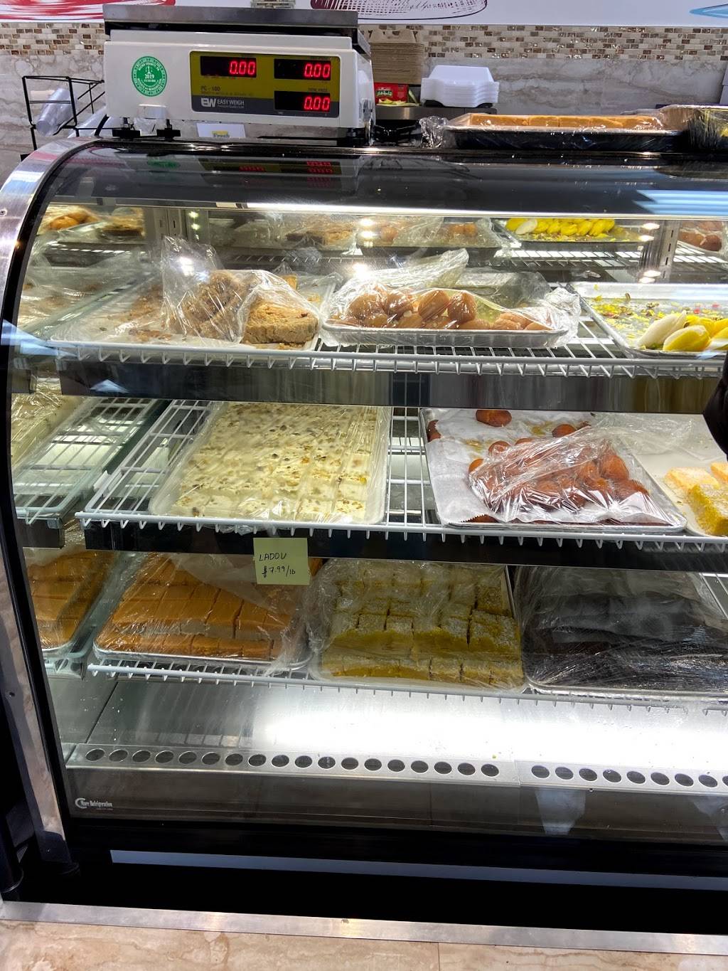 Roti Junction | restaurant | 2613 Street Rd, Bensalem, PA 19020, USA | 2152448648 OR +1 215-244-8648