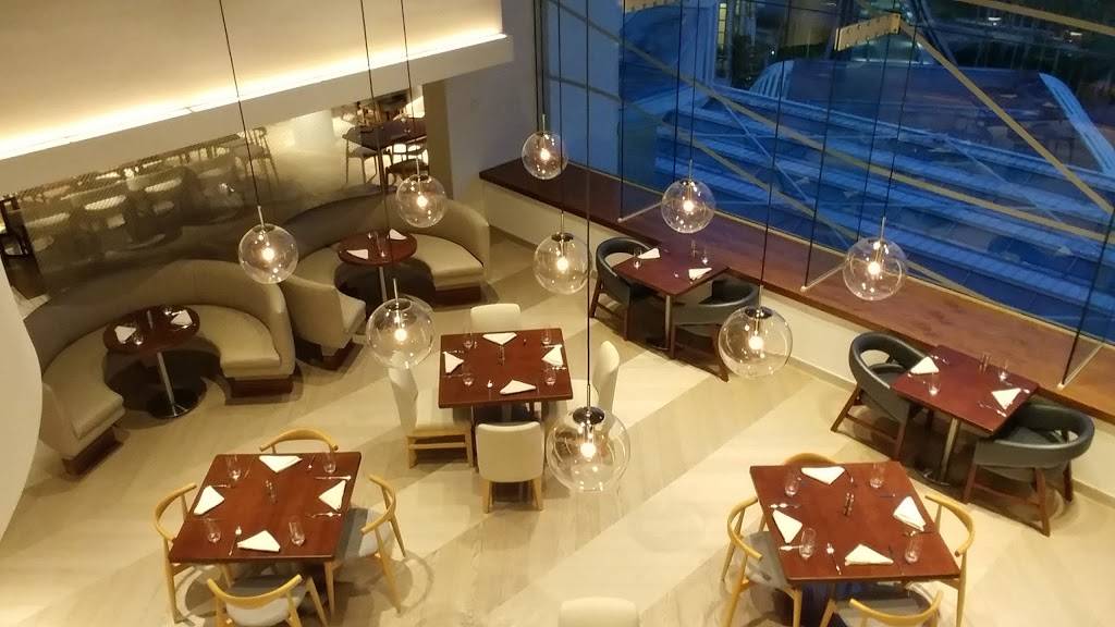 Hemisphere Restaurant | restaurant | 9300 Jeff Fuqua Blvd, Orlando, FL 32827, USA | 4078251234 OR +1 407-825-1234