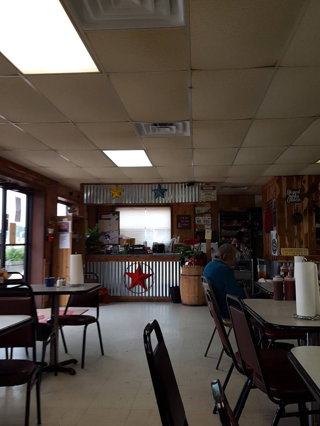 Main Street BBQ | restaurant | 1919 E Main St, Charleston, AR 72933, USA | 4799650500 OR +1 479-965-0500