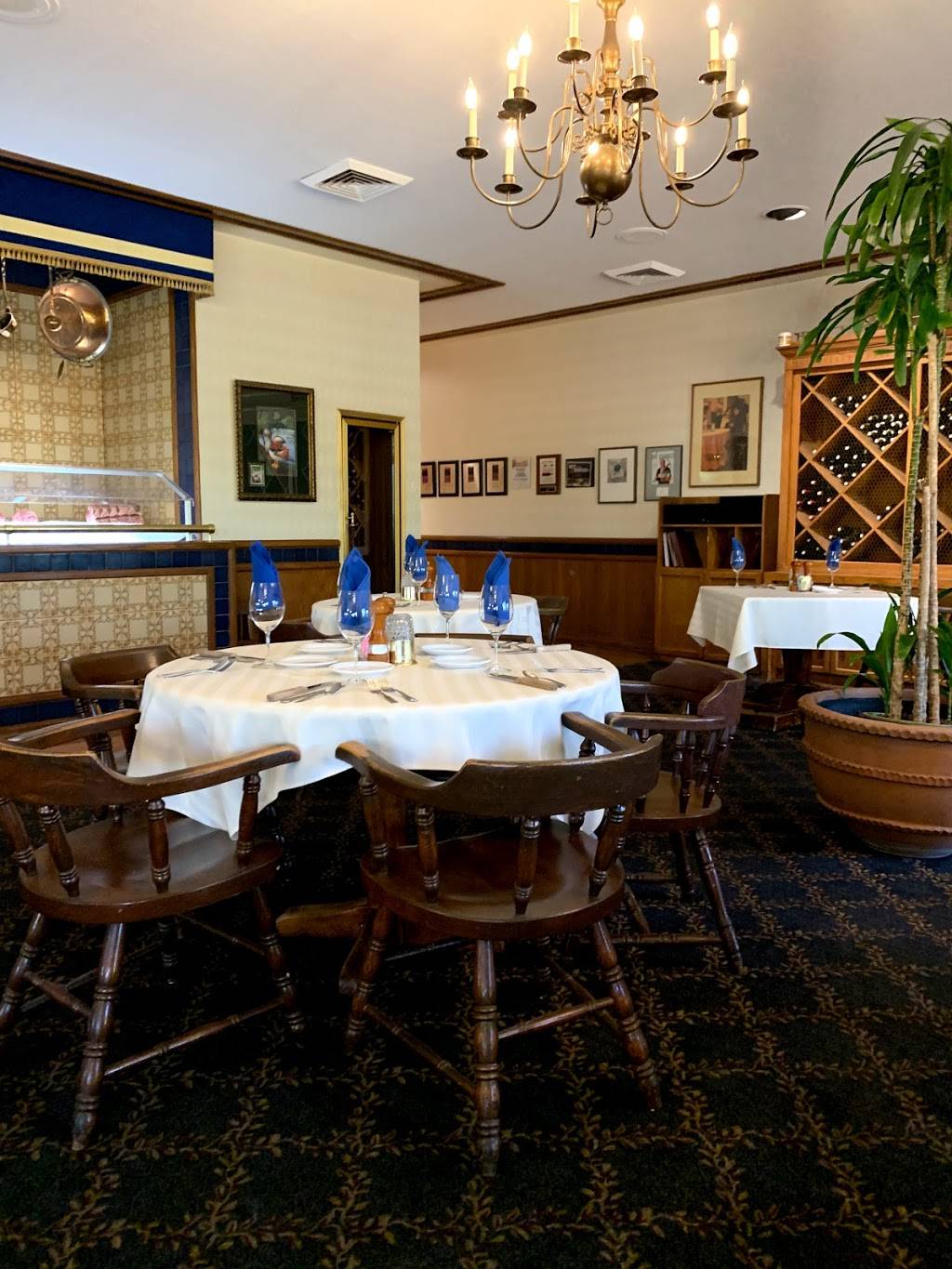 Billy Crews Dining Room | restaurant | 1200 Country Club Rd, Santa Teresa, NM 88008, USA | 5755892071 OR +1 575-589-2071