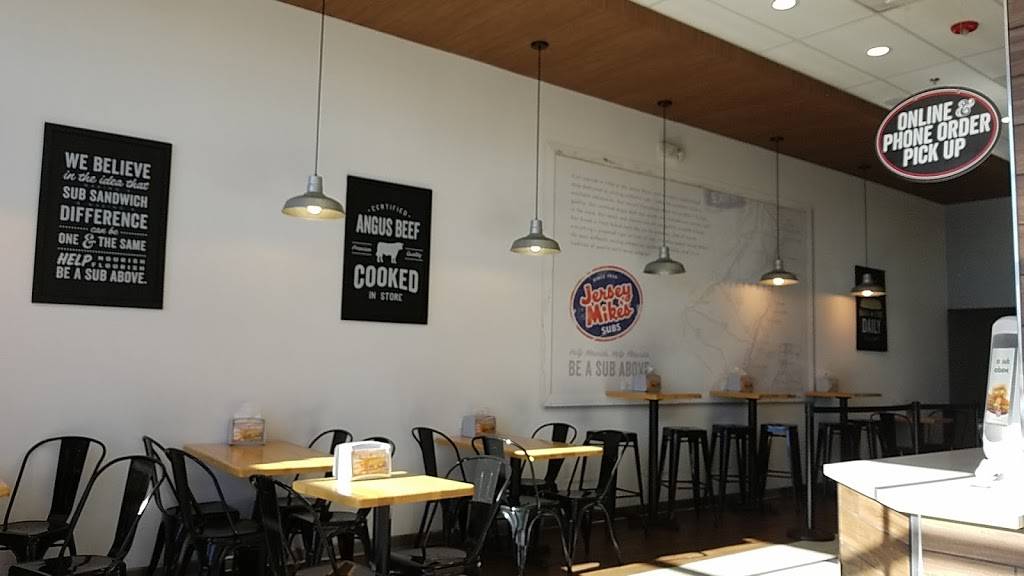Jersey Mikes Subs | restaurant | 6583 S Parker Rd #200, Centennial, CO 80016, USA | 3036904118 OR +1 303-690-4118