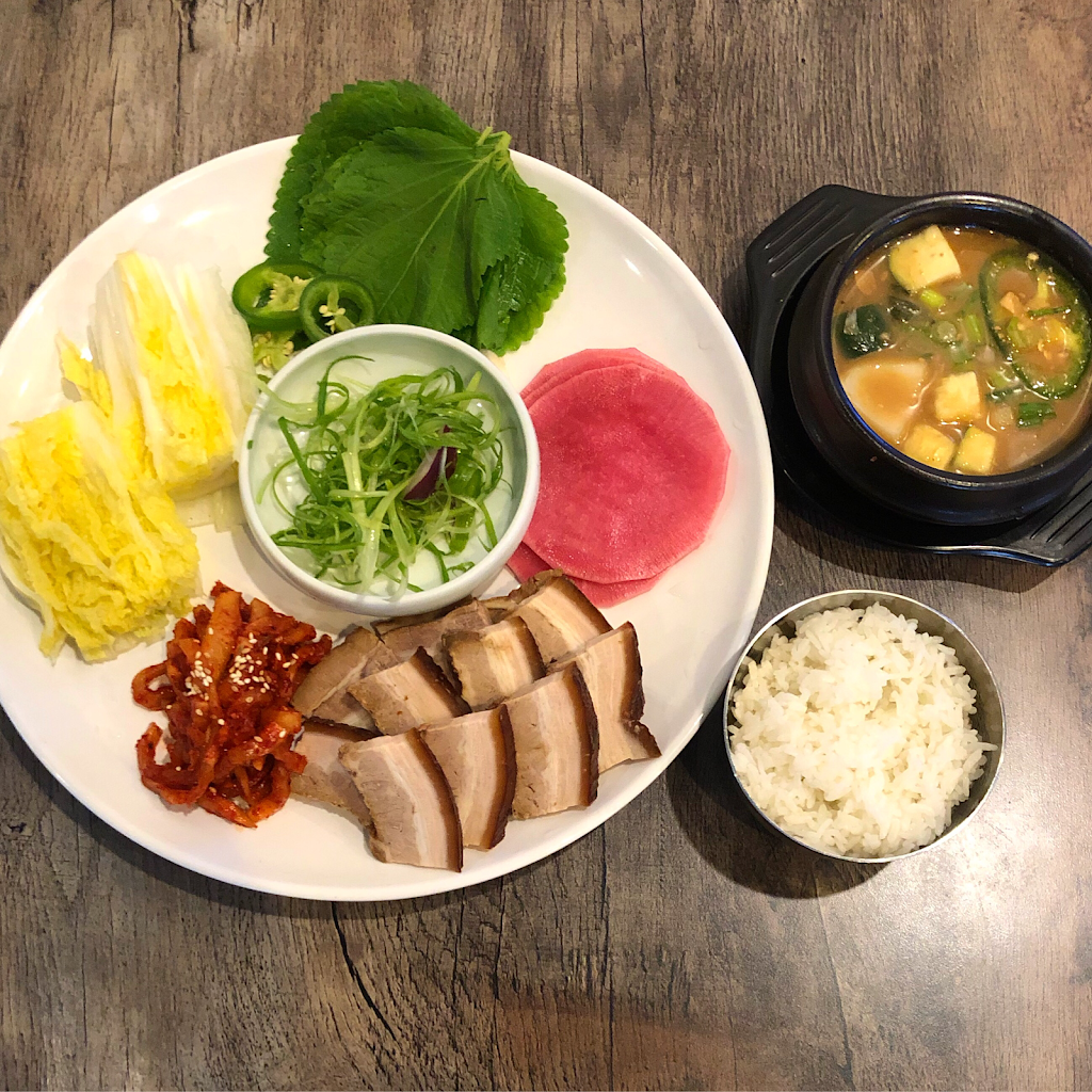 GamBoJok | 감자탕 보쌈 족발 | restaurant | 301 S Western Ave #201, Los Angeles, CA 90020, USA | 2133022751 OR +1 213-302-2751