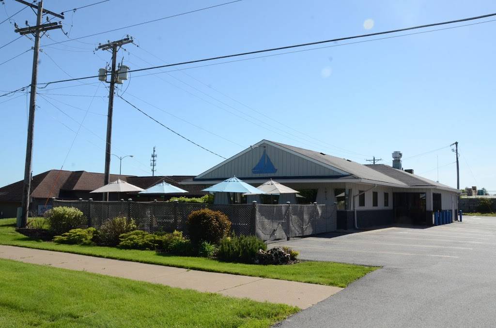 Waterfront Deli | restaurant | 1813 Kimberly Rd, Bettendorf, IA 52722, USA | 5633594300 OR +1 563-359-4300