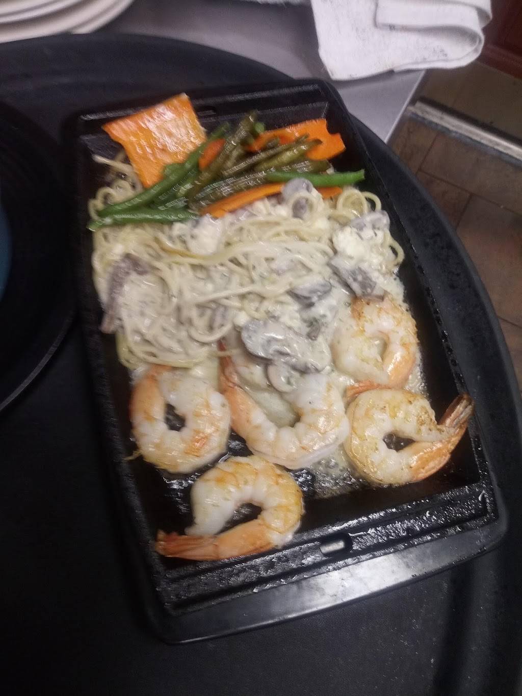 Spiros at the Lake | restaurant | 1622 Horseshoe Bend Pkwy, Lake Ozark, MO 65049, USA | 5736939272 OR +1 573-693-9272