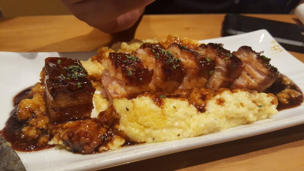 Sporting Life Bar | restaurant | 7770 S Jones Blvd, Las Vegas, NV 89139, USA | 7023314647 OR +1 702-331-4647