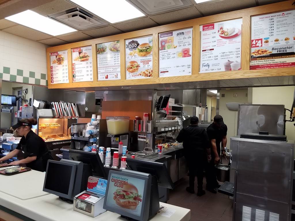 Wendys | restaurant | 13201 Kingston Ave, Chester, VA 23836, USA | 8045301255 OR +1 804-530-1255