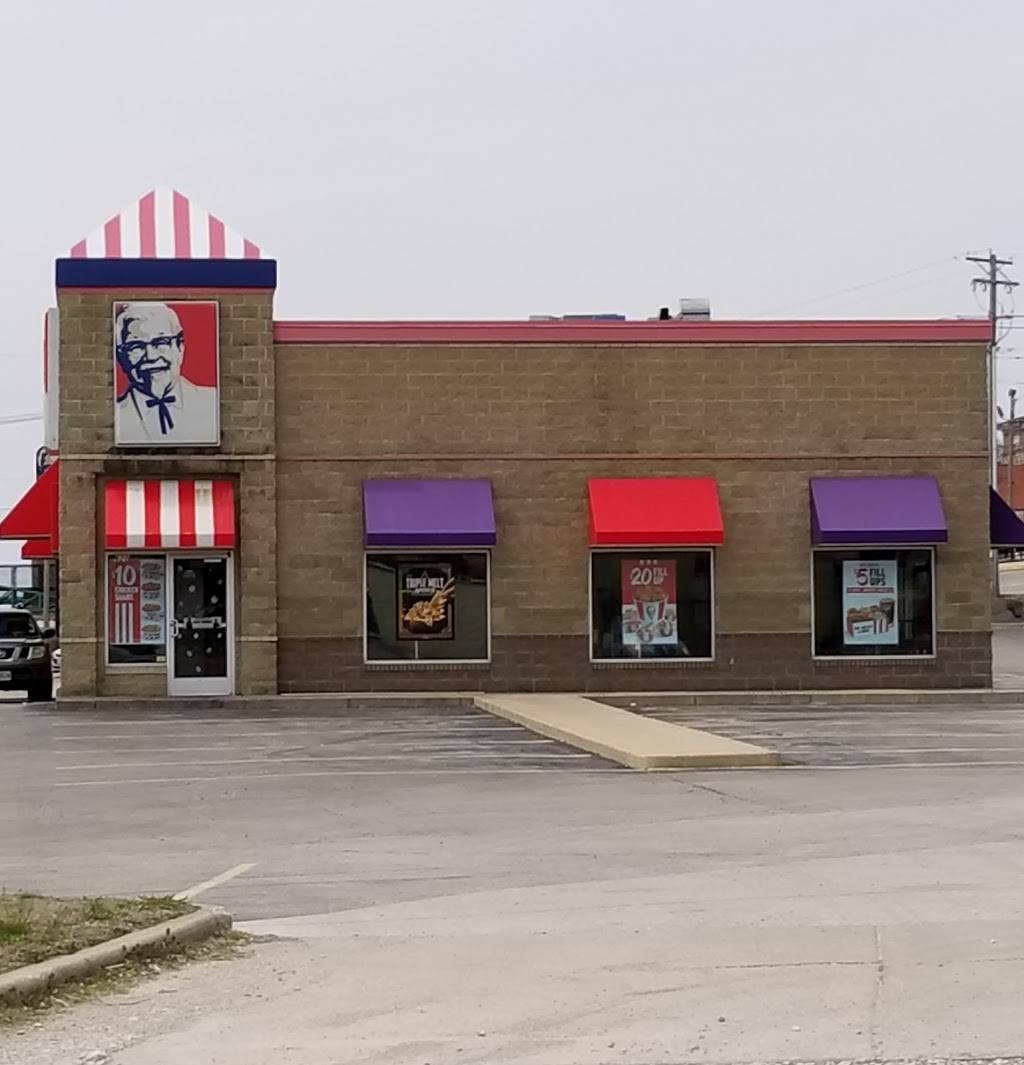 KFC | restaurant | 620 E Landmarks Blvd, Alton, IL 62002, USA | 6184623164 OR +1 618-462-3164