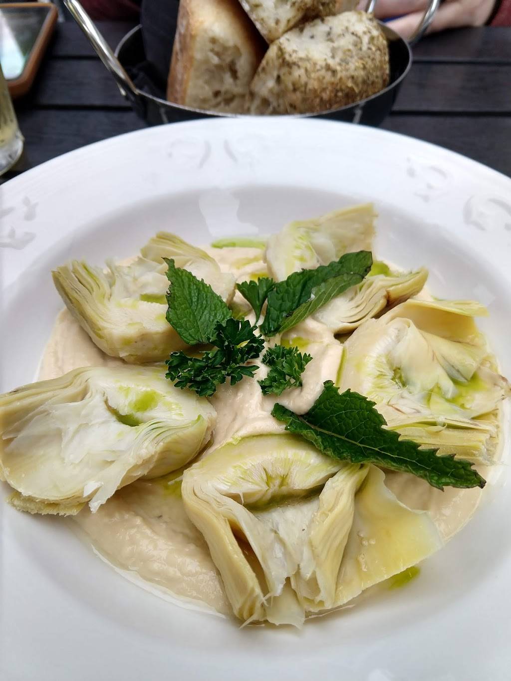 Louise Taverne & Bar à Vin | restaurant | 48 Rue Saint-Paul, Québec, QC G1K 3V7, Canada | 4187807255 OR +1 418-780-7255