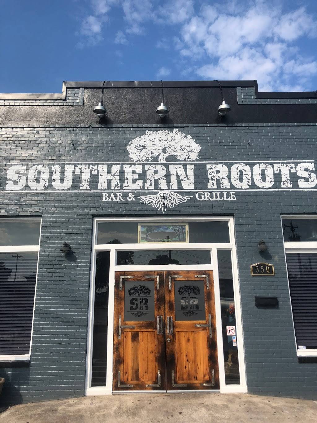 Southern Roots Bar & Grille | restaurant | 350 E Franklin St, Monroe, NC 28112, USA | 7047769556 OR +1 704-776-9556