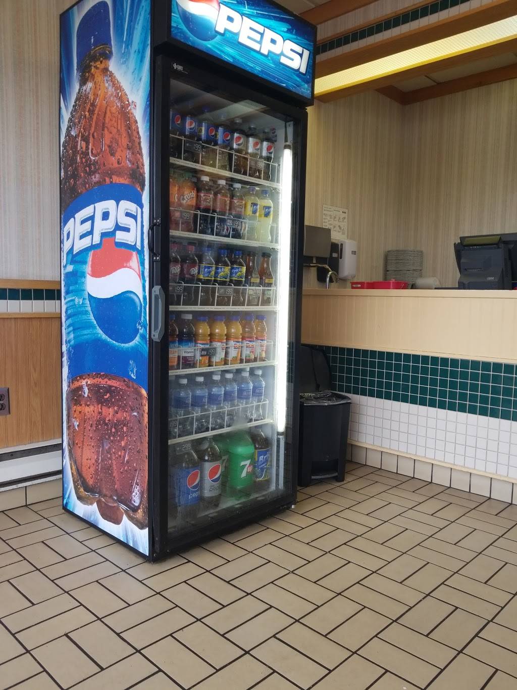 KFC | meal delivery | 311 Main St E, Dunnville, ON N1A 2Y8, Canada | 9057747091 OR +1 905-774-7091