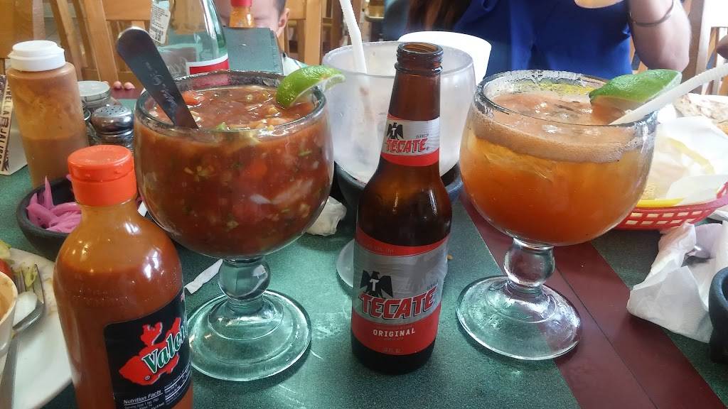 Super Pollo | restaurant | 805 N Sylvania Ave, Fort Worth, TX 76111, USA | 8178386421 OR +1 817-838-6421