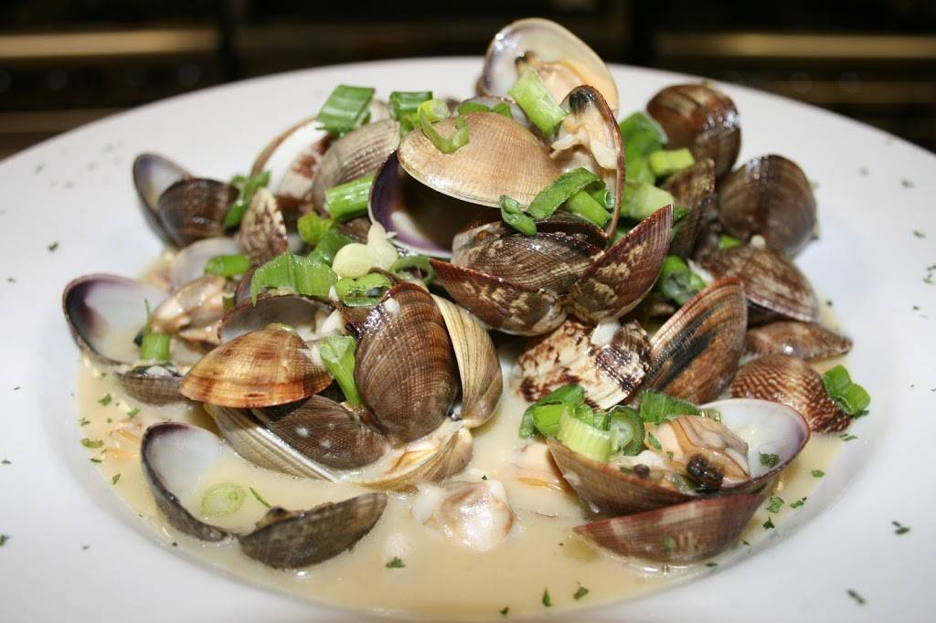 Karline’s Restaurant And Bar | restaurant | 1100 Center St, Redding, CA 96001, USA | 5302447663 OR +1 530-244-7663