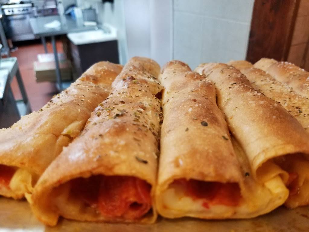 Zio Pizza and Pasta | restaurant | 220 Maple St, Manchester, PA 17345, USA | 7179785091 OR +1 717-978-5091