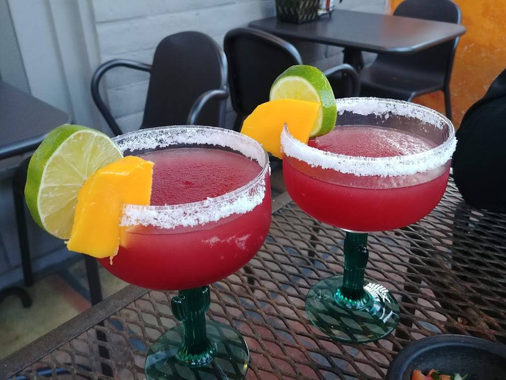 Symas Mexican Grill | restaurant | 1019 San Pablo Ave, Albany, CA 94706, USA | 5105261185 OR +1 510-526-1185