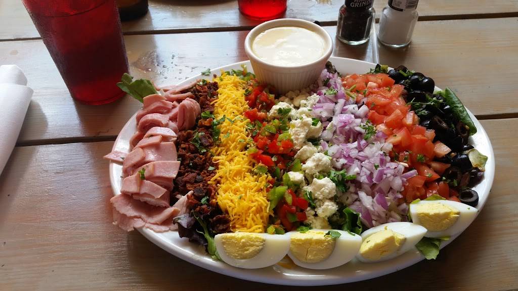 The Breezeway Restaurant & Bar | restaurant | 112 E 1st St, Sanford, FL 32771, USA | 4078781284 OR +1 407-878-1284